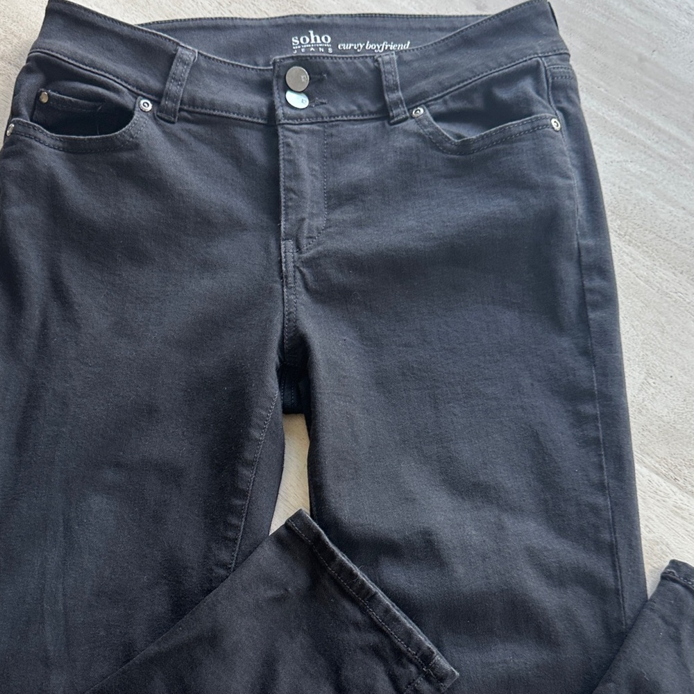 Classic Black Jeans for Women - Picture 3 of 11